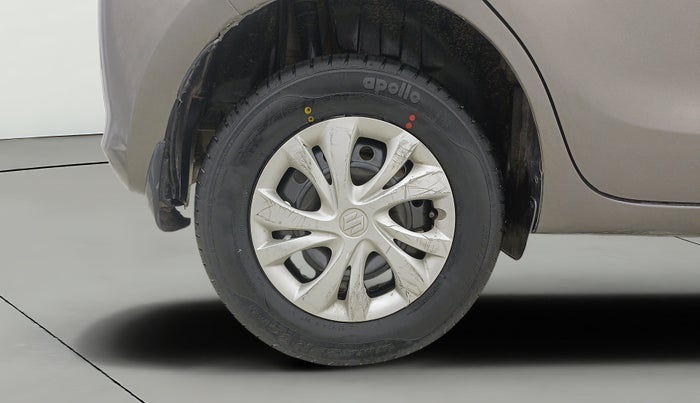 2018 Maruti Swift VXI, Petrol, Manual, 46,987 km, Right Rear Wheel