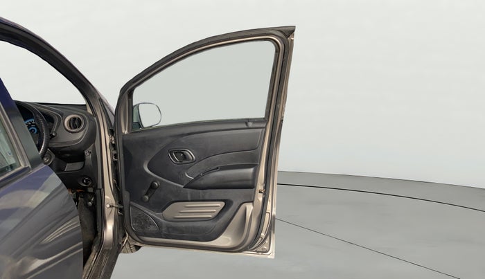 2019 Datsun Redi Go A, CNG, Manual, 61,615 km, RHS Front Door