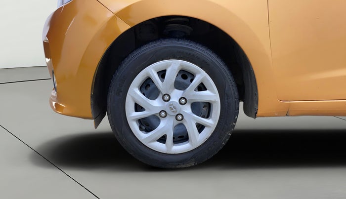 2017 Hyundai Grand i10 SPORTZ 1.2 KAPPA VTVT, Petrol, Manual, 35,519 km, Left Front Wheel