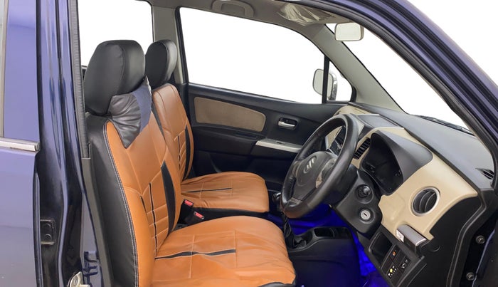 2018 Maruti Wagon R 1.0 LXI CNG, CNG, Manual, 1,03,894 km, Right Side Front Door Cabin