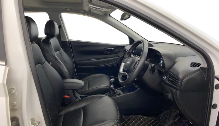 2023 Hyundai NEW I20 ASTA 1.2 MT, Petrol, Manual, 22,411 km, Right Side Front Door Cabin