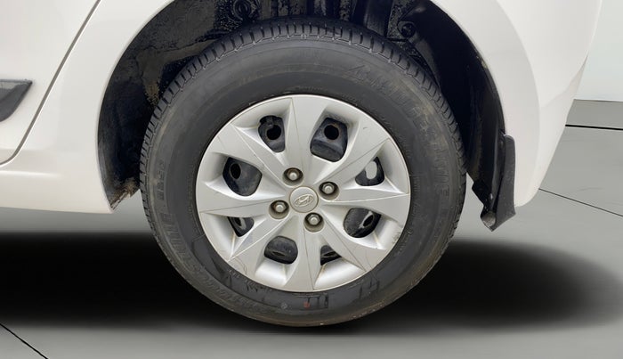 2016 Hyundai Elite i20 SPORTZ 1.2, Petrol, Manual, 32,569 km, Left Rear Wheel