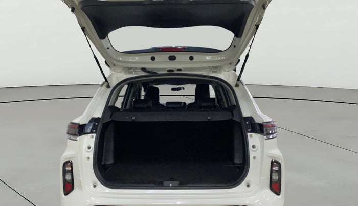 2023 Maruti Grand Vitara DELTA SMART HYBRID, Petrol, Manual, 22,083 km, Boot Open Zoomed View