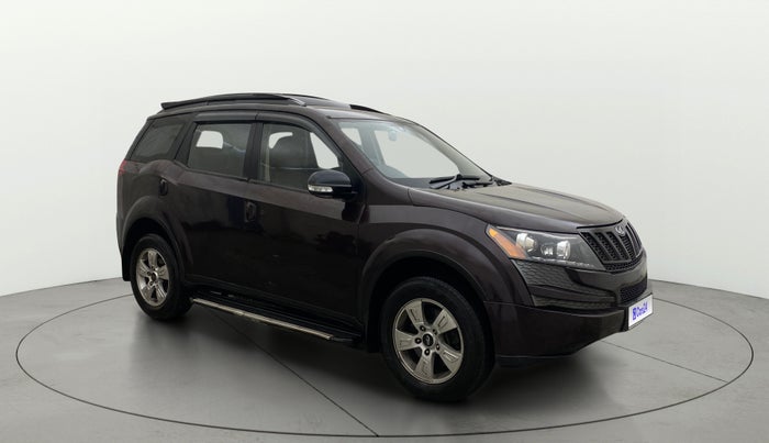 2014 Mahindra XUV500 W8, Diesel, Manual, 1,49,534 km, Right Front Diagonal