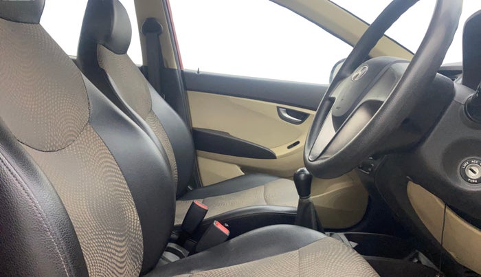 2016 Hyundai Eon SPORTZ, Petrol, Manual, 64,052 km, Right Side Front Door Cabin