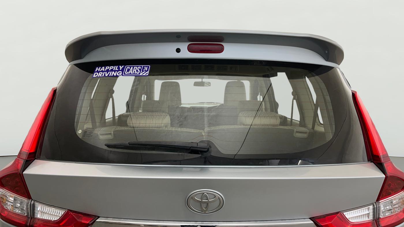 2023 Toyota RUMION V AT , Petrol, Automatic, 7,123 km, Rear Windshield