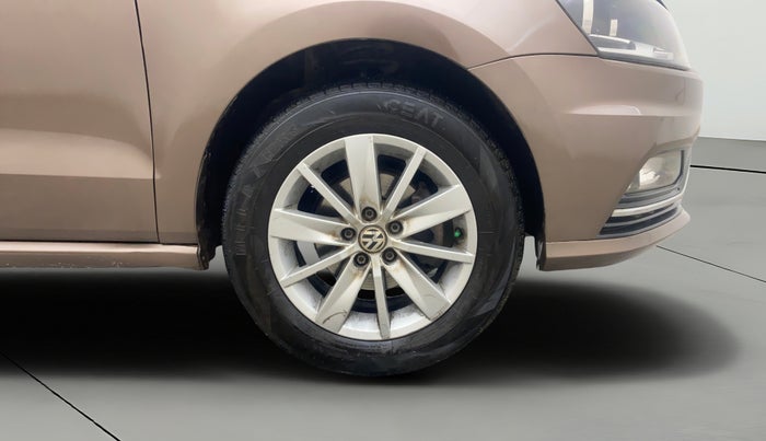 2016 Volkswagen Ameo HIGHLINE1.2L, Petrol, Manual, 96,313 km, Right Front Wheel