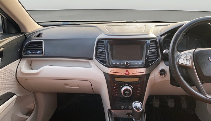 2022 Mahindra XUV300 W8 (O) 1.2 PETROL, Petrol, Manual, 80,884 km, Air Conditioner