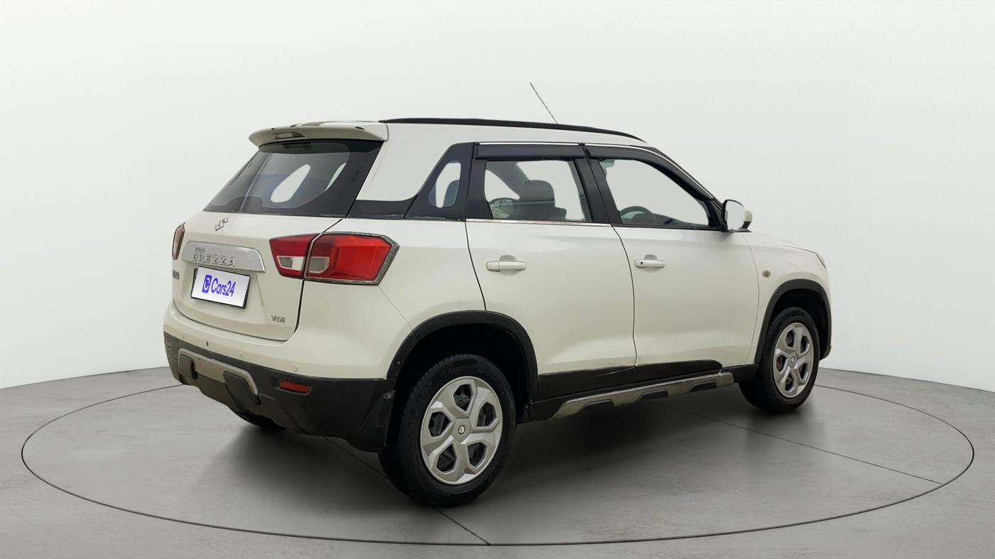2018 Maruti Vitara Brezza VDI, Diesel, Manual, 1,10,839 km, Right Back Diagonal