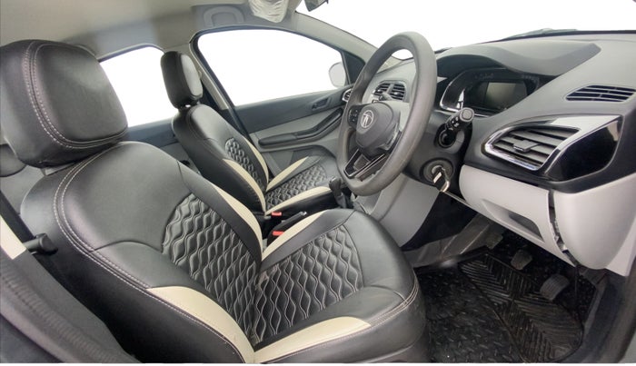 2023 Tata Tiago XT PETROL, Petrol, Manual, 30,028 km, Right Side Front Door Cabin