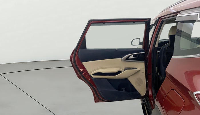 2023 KIA CARENS LUXURY PLUS 1.5 DIESEL AT 7 STR, Diesel, Automatic, 34,502 km, LHS Rear Door