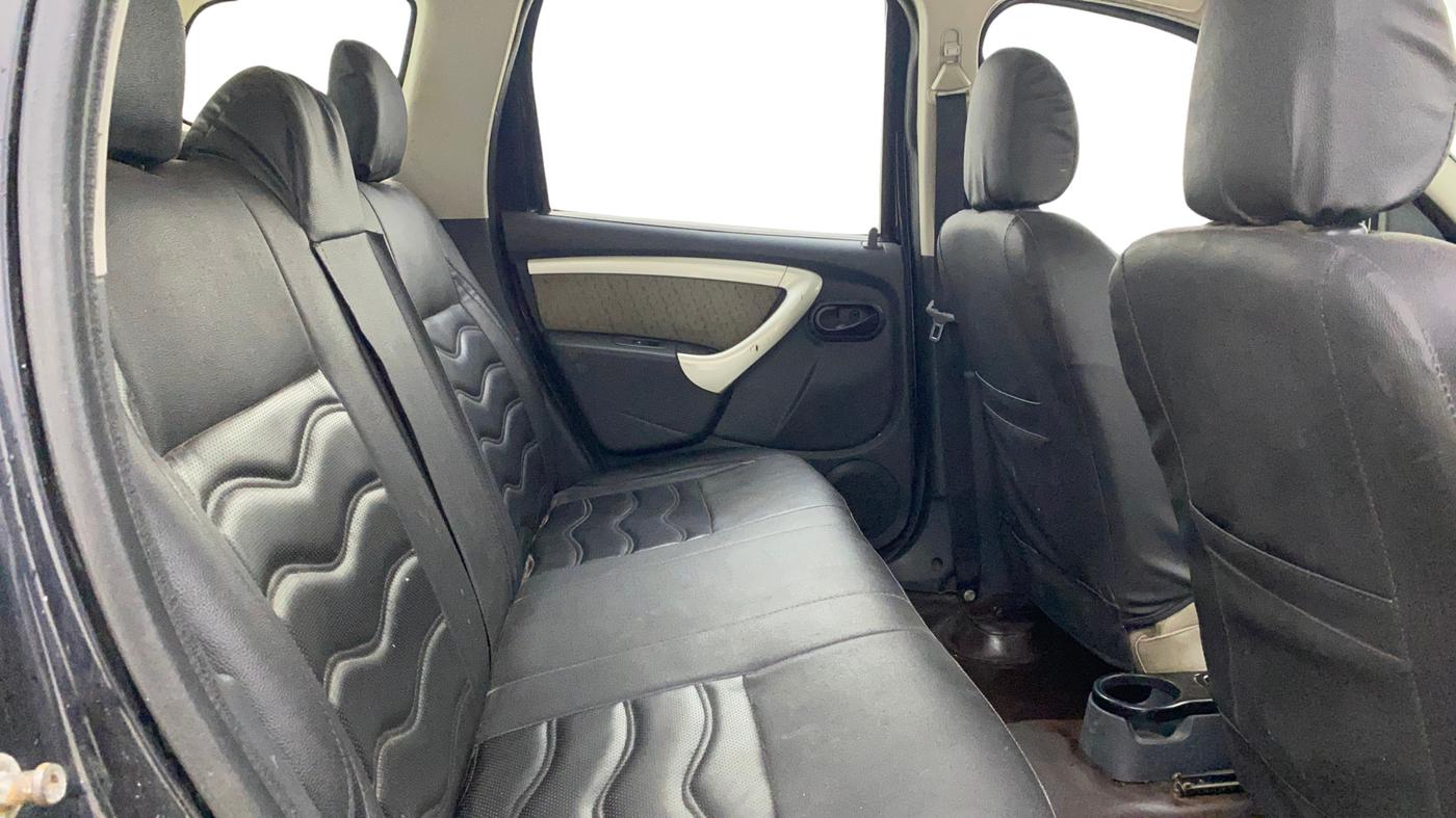 2013 Renault Duster 85 PS RXL DIESEL, Diesel, Manual, 81,103 km, Right Side Rear Door Cabin