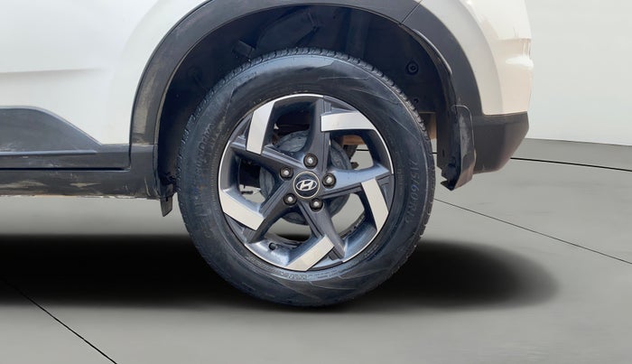 2020 Hyundai VENUE SX 1.5 CRDI, Diesel, Manual, 45,316 km, Left Rear Wheel