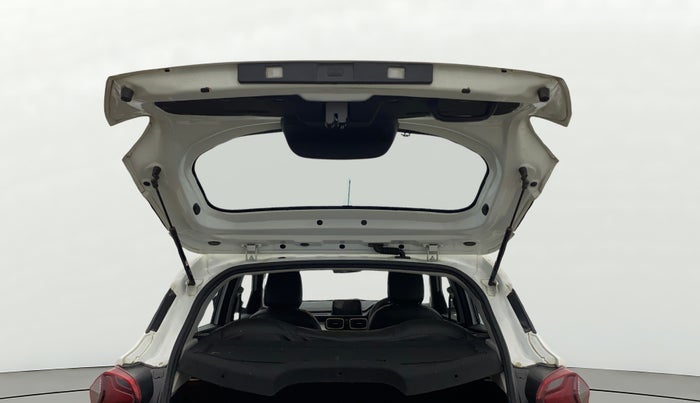 2022 Tata PUNCH ACCOMPLISHED MT, Petrol, Manual, 24,845 km, Boot Door Open