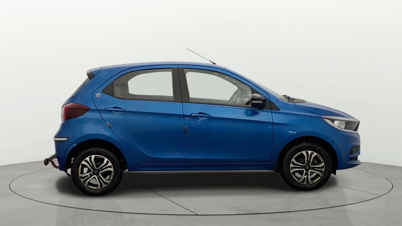 2024 Tata Tiago XT Rhythm CNG, CNG, Manual, 10,513 km, Right Side View