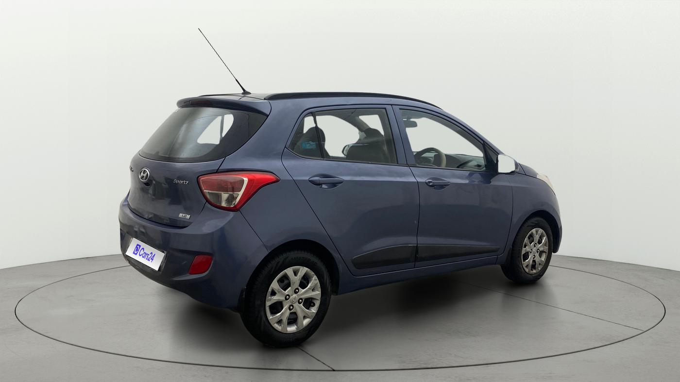 2015 Hyundai Grand i10 SPORTZ 1.2 KAPPA VTVT, Petrol, Manual, 1,40,829 km, Right Back Diagonal