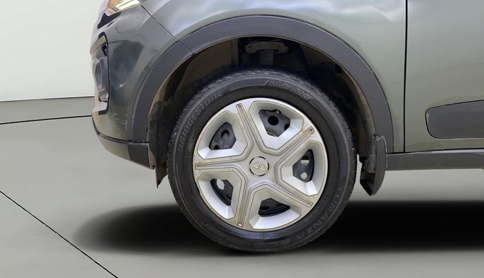 2021 Tata NEXON XMA SUNROOF PETROL, Petrol, Automatic, 28,525 km, Left Front Wheel