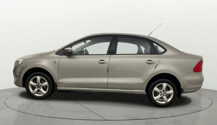 2013 Skoda Rapid ELEGANCE 1.6 MPI MT, Petrol, Manual, 76,819 km, Left Side