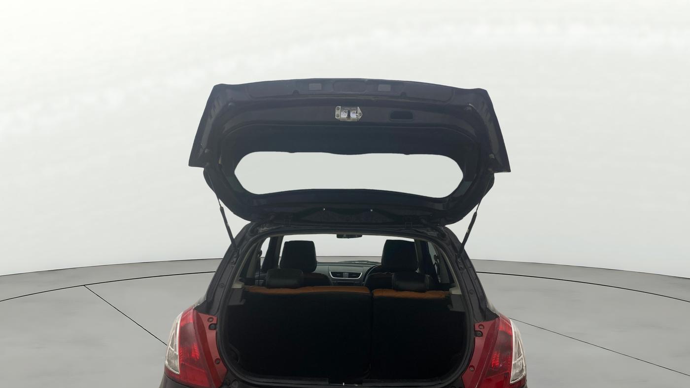 2016 Maruti Swift VDI (O), Diesel, Manual, 91,202 km, Boot Open Zoomed View