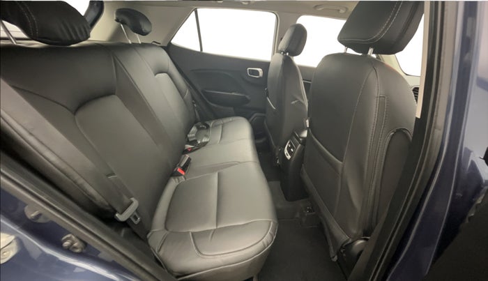 2019 Hyundai VENUE SX PLUS 1.0 TURBO DCT, Petrol, Automatic, 75,829 km, Right Side Rear Door Cabin