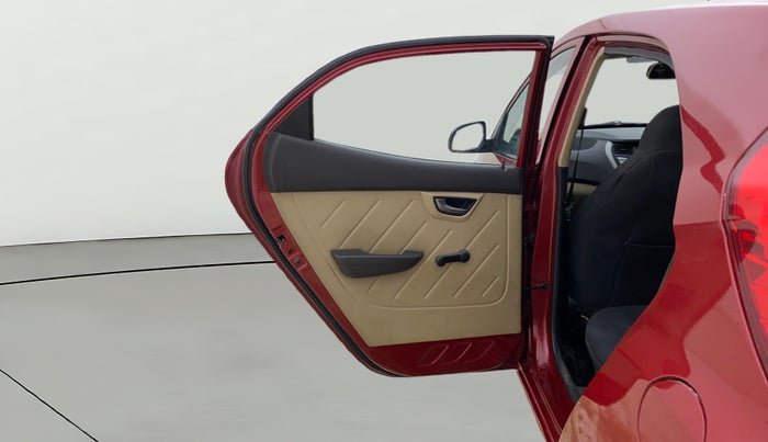 2018 Hyundai Eon SPORTZ, CNG, Manual, 51,218 km, LHS Rear Door