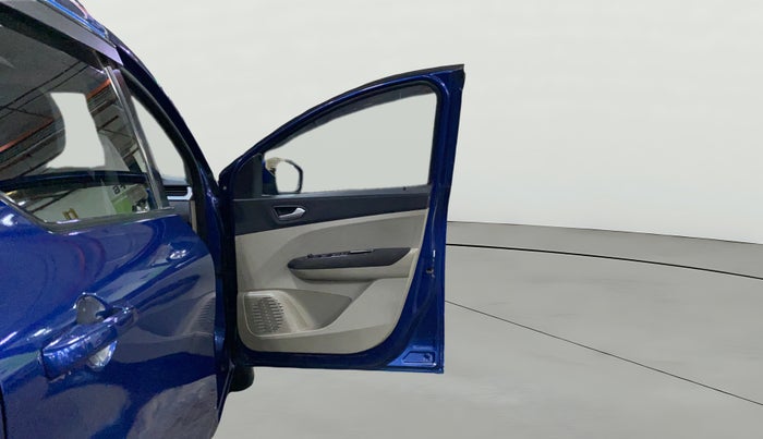 2020 Renault TRIBER RXZ, CNG, Manual, 81,301 km, RHS Front Door