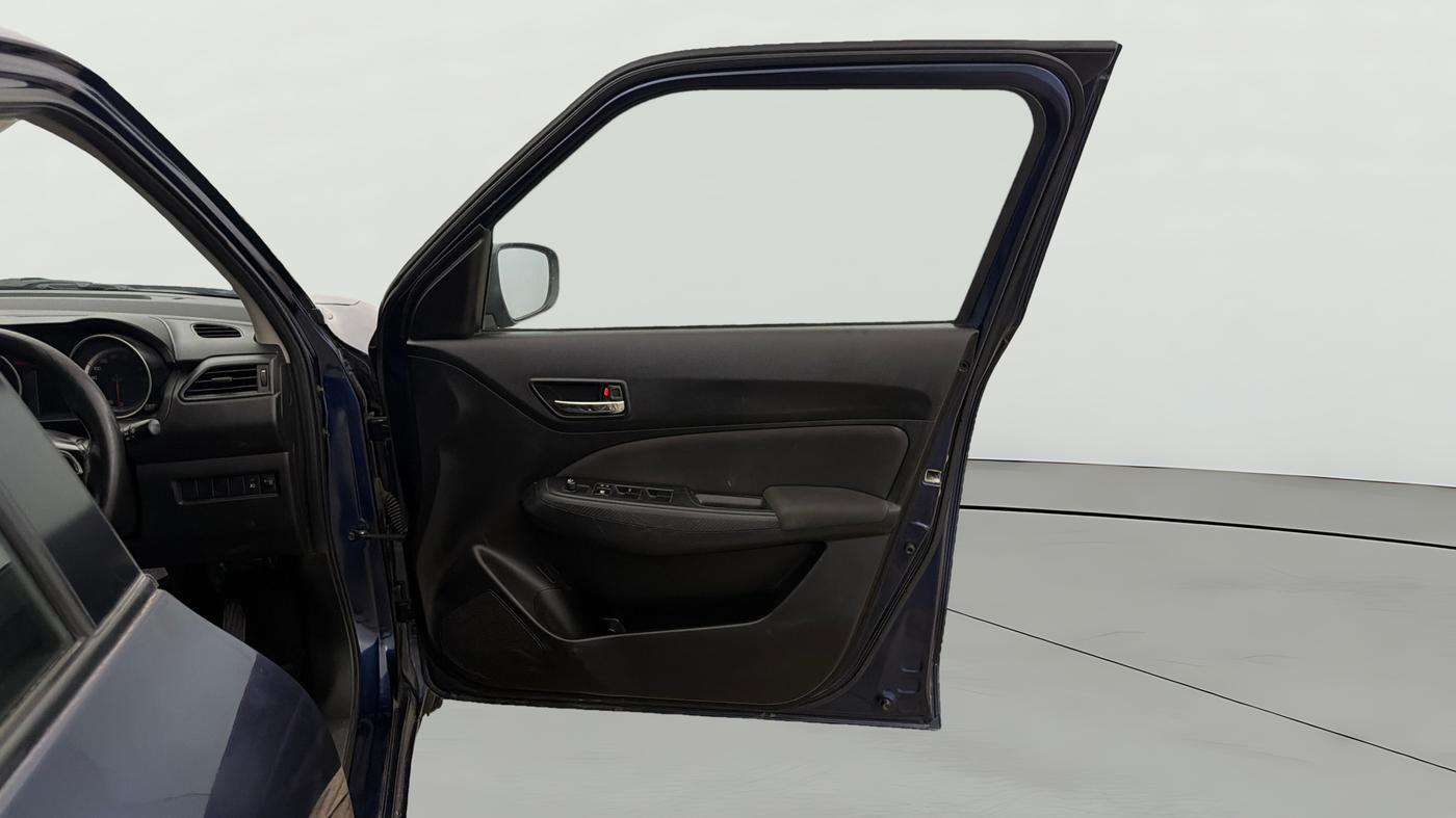 2018 Maruti Swift VXI, Petrol, Manual, 33,242 km, RHS Front Door