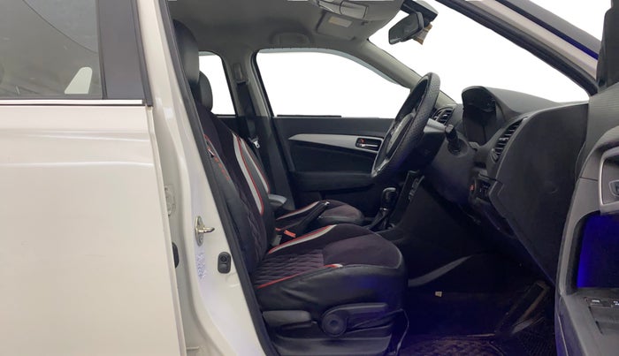 2020 Maruti Vitara Brezza ZXI PLUS AT SHVS, Petrol, Automatic, 38,285 km, Right Side Front Door Cabin