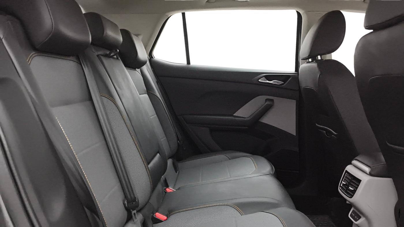 2022 Skoda KUSHAQ STYLE 1.0L TSI MT, Petrol, Manual, 46,845 km, Right Side Rear Door Cabin