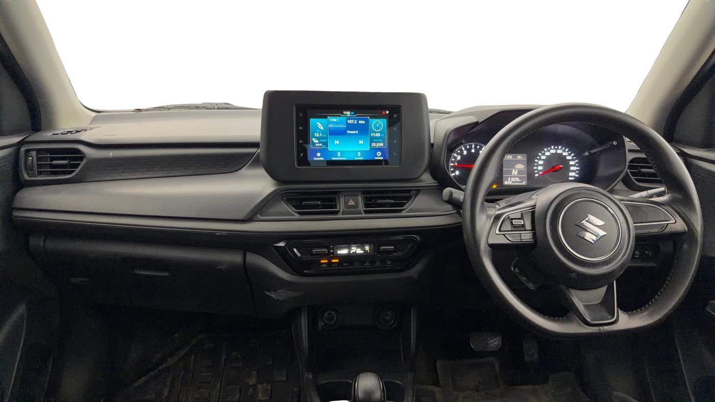 2024 Maruti Swift VXi (O) AMT, Petrol, Automatic, 31,518 km, Dashboard