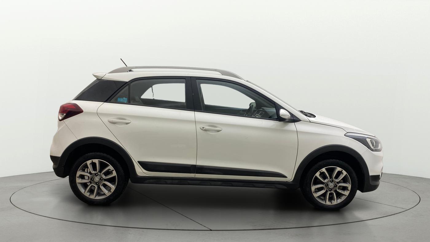 2017 Hyundai i20 Active 1.2 S, Petrol, Manual, 34,189 km, Right Side View
