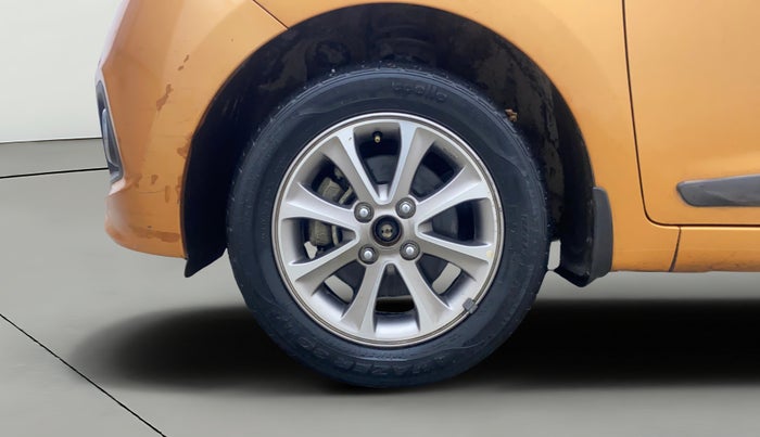 2016 Hyundai Grand i10 ASTA (O) 1.2 KAPPA VTVT, Petrol, Manual, 40,096 km, Left Front Wheel