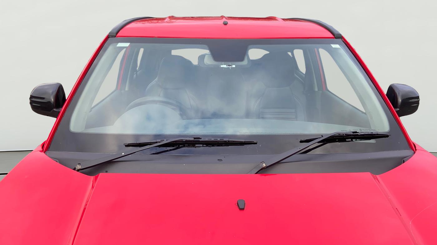 2019 Mahindra KUV 100 NXT K2 P 6 STR, Petrol, Manual, 40,324 km, Front Windshield