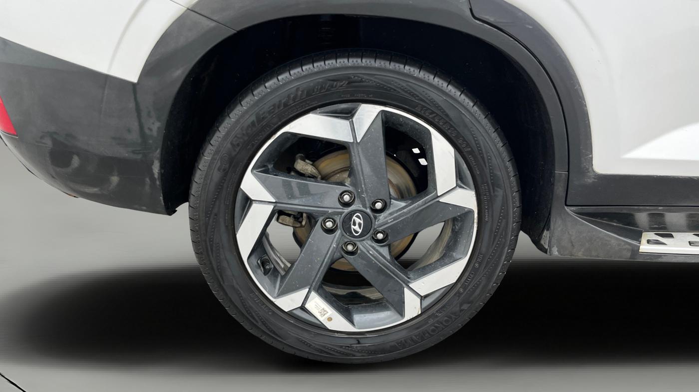 2021 Hyundai ALCAZAR 2.0 SIGNATURE (O) AT 6STR, Petrol, Automatic, 60,665 km, Right Rear Wheel