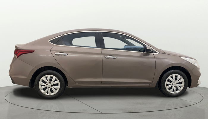 2017 Hyundai Verna 1.6 E PETROL, Petrol, Manual, 48,337 km, Right Side View