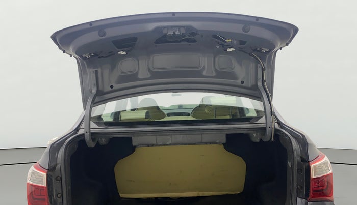 2019 Hyundai Xcent S 1.2, Petrol, Manual, 70,384 km, Boot Door Open