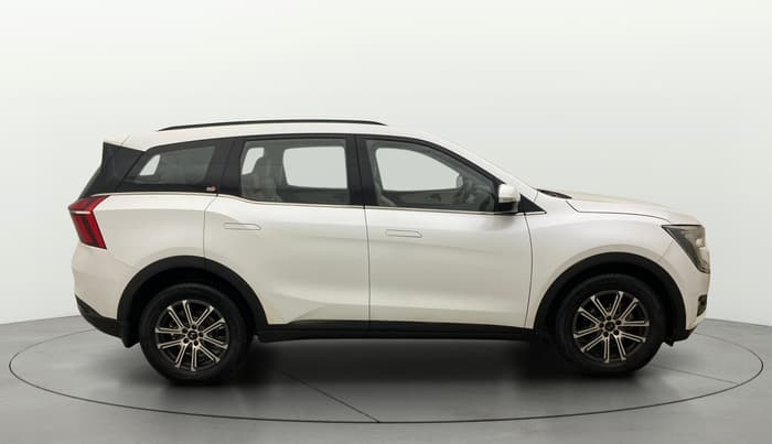 2024 Mahindra XUV700 AX 7 P AT 7 STR, Petrol, Automatic, 12,988 km, Right Side View