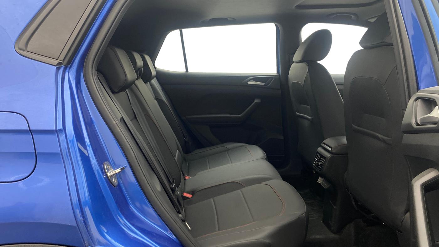 2024 Volkswagen TAIGUN GT TSI 1.5 DSG , Petrol, Automatic, 46,660 km, Right Side Rear Door Cabin