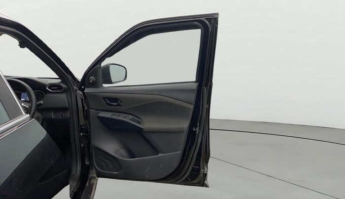 2025 Nissan MAGNITE Visia EZ-Shift, Petrol, Automatic, 7,081 km, RHS Front Door