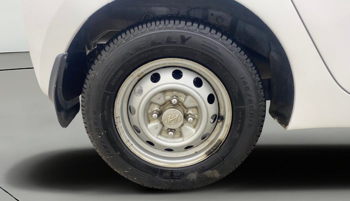 2016 Hyundai Eon D-LITE+, Petrol, Manual, 45,287 km, Right Rear Wheel