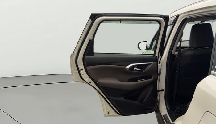 2024 Toyota URBAN CRUISER HYRYDER V HYBRID, Hybrid, Automatic, 30,657 km, LHS Rear Door