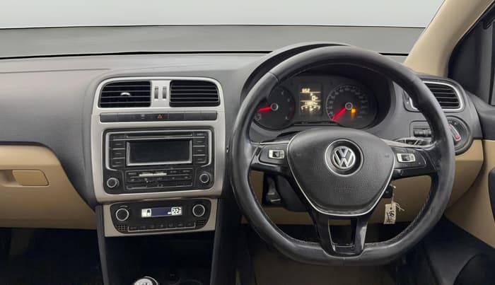 2015 Volkswagen Polo COMFORTLINE 1.2L, Petrol, Manual, 1,10,848 km, Steering Wheel Close Up