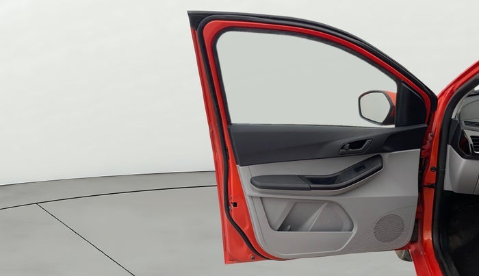 2022 Tata Tiago XT (O) PETROL, Petrol, Manual, 25,080 km, LHS Front Door