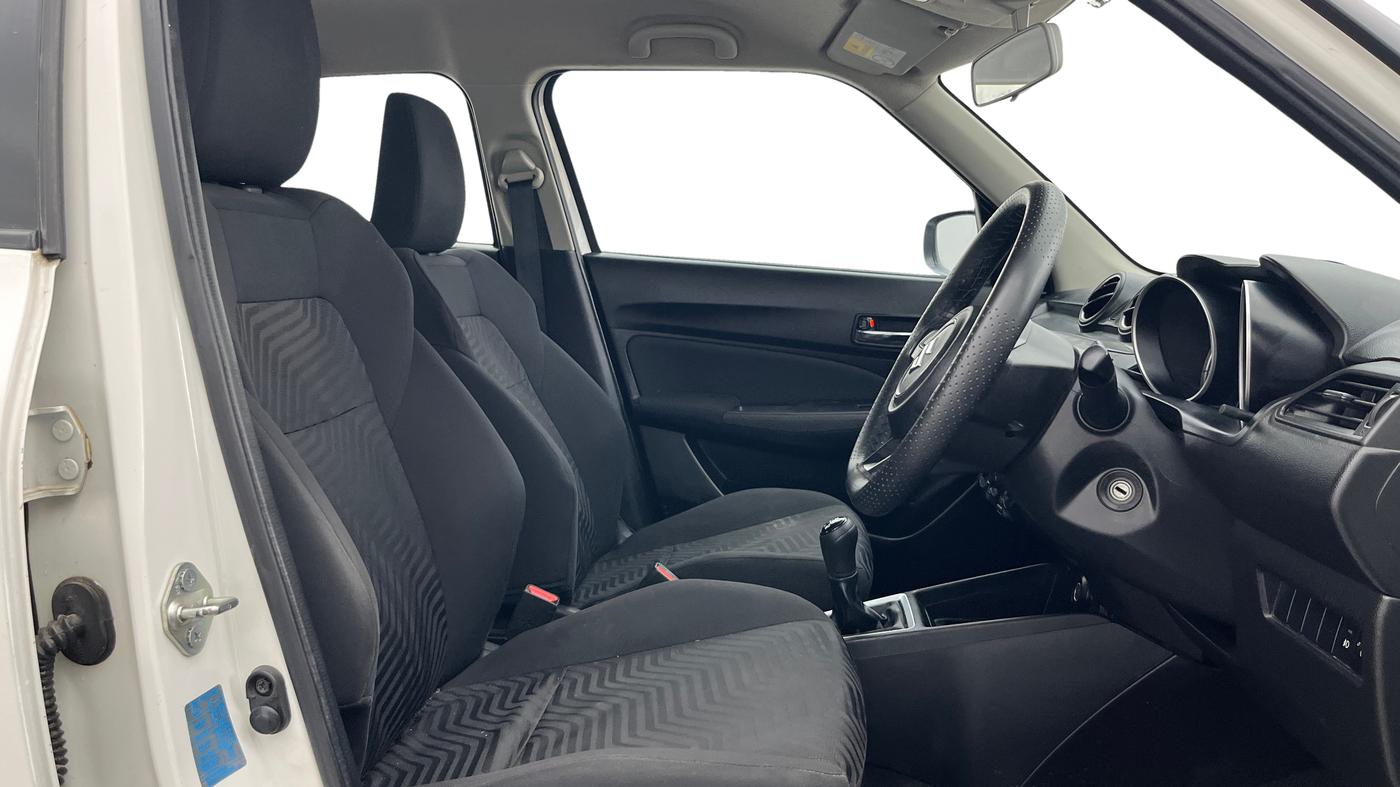 2018 Maruti Swift VXI, Petrol, Manual, 92,768 km, Right Side Front Door Cabin