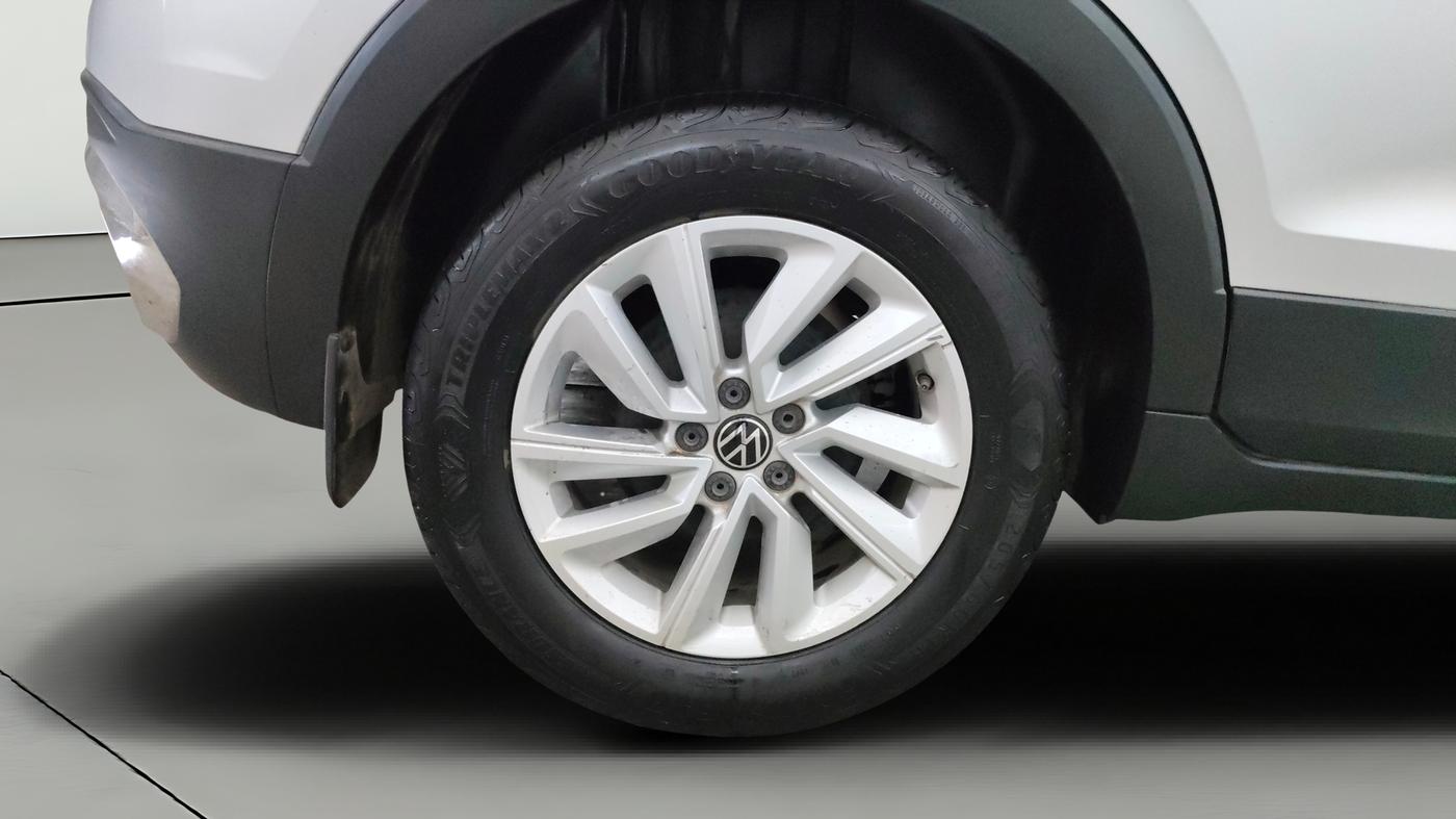 2023 Volkswagen TAIGUN HIGHLINE 1.0 TSI MT, Petrol, Manual, 25,337 km, Right Rear Wheel