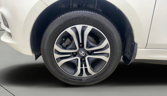 2023 Tata Tiago XT PETROL, Petrol, Manual, 30,715 km, Left Front Wheel
