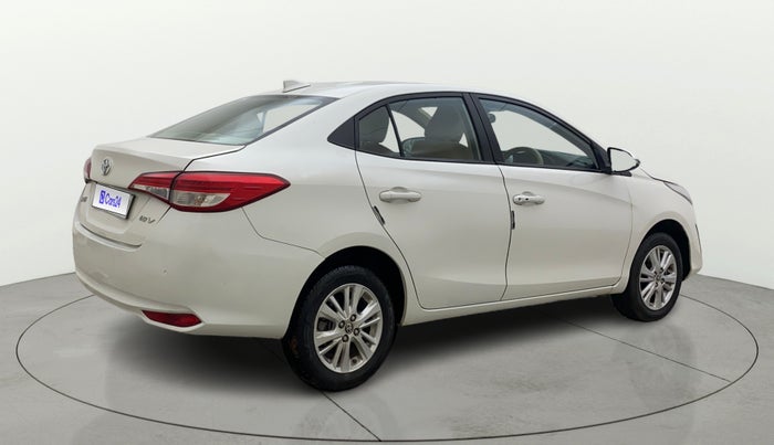 2018 Toyota YARIS V MT, Petrol, Manual, 1,27,552 km, Right Back Diagonal