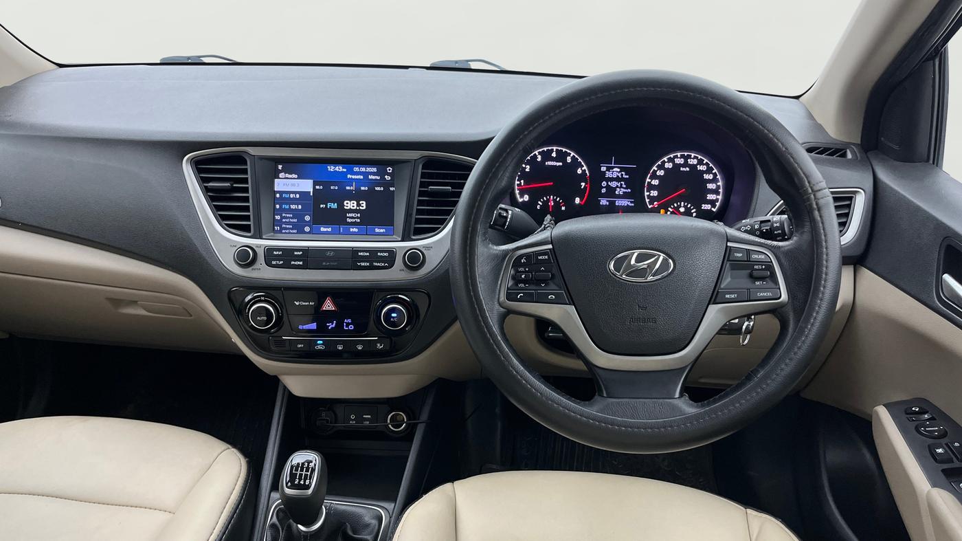 2018 Hyundai Verna 1.6 VTVT SX, Petrol, Manual, 69,994 km, Steering Wheel Close Up