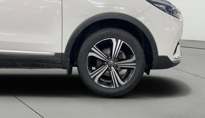 2022 MG ASTOR SHARP EX 1.5 MT, Petrol, Manual, 31,601 km, Right Front Wheel