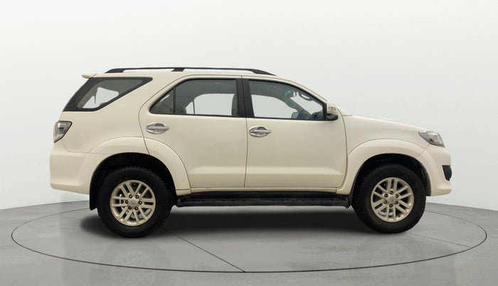 2014 Toyota Fortuner 3.0 4X2 AT, Diesel, Automatic, 89,942 km, Right Side View